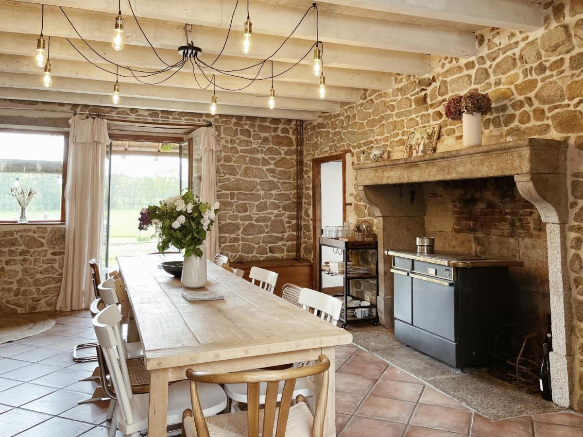 Saint-Dier-dʼAuvergne L'Ancien Relais De Poste***ヴィラ エクステリア 写真