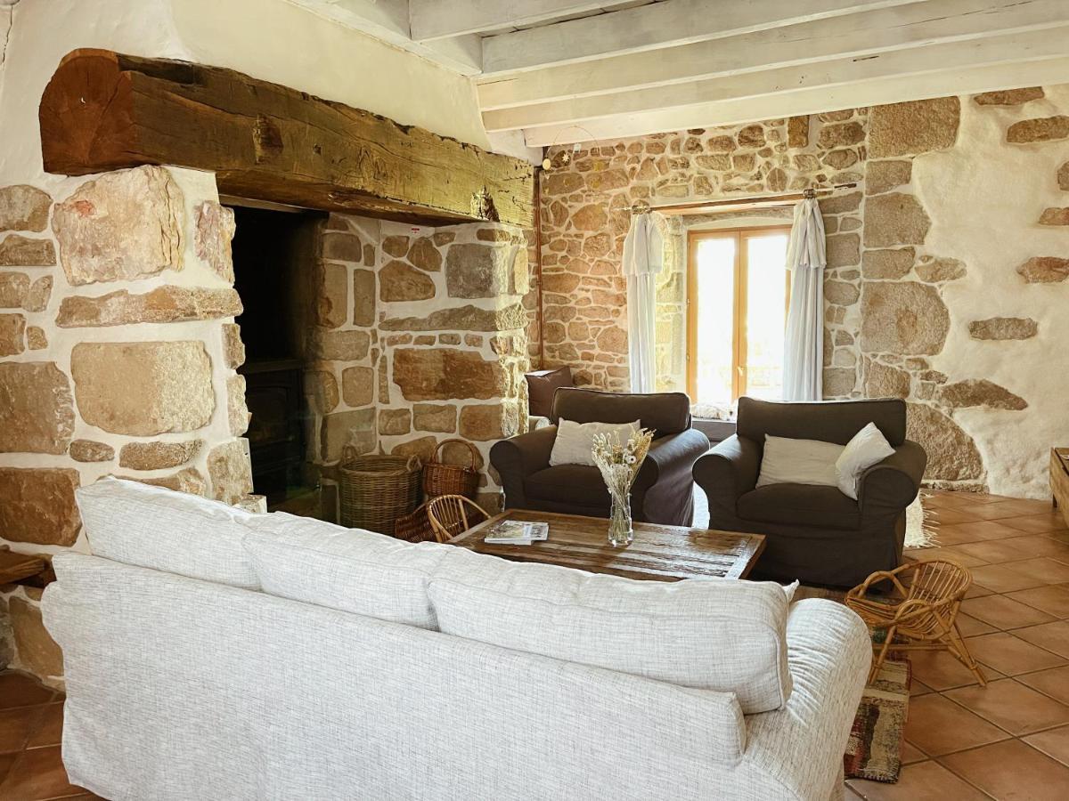 Saint-Dier-dʼAuvergne L'Ancien Relais De Poste***ヴィラ エクステリア 写真